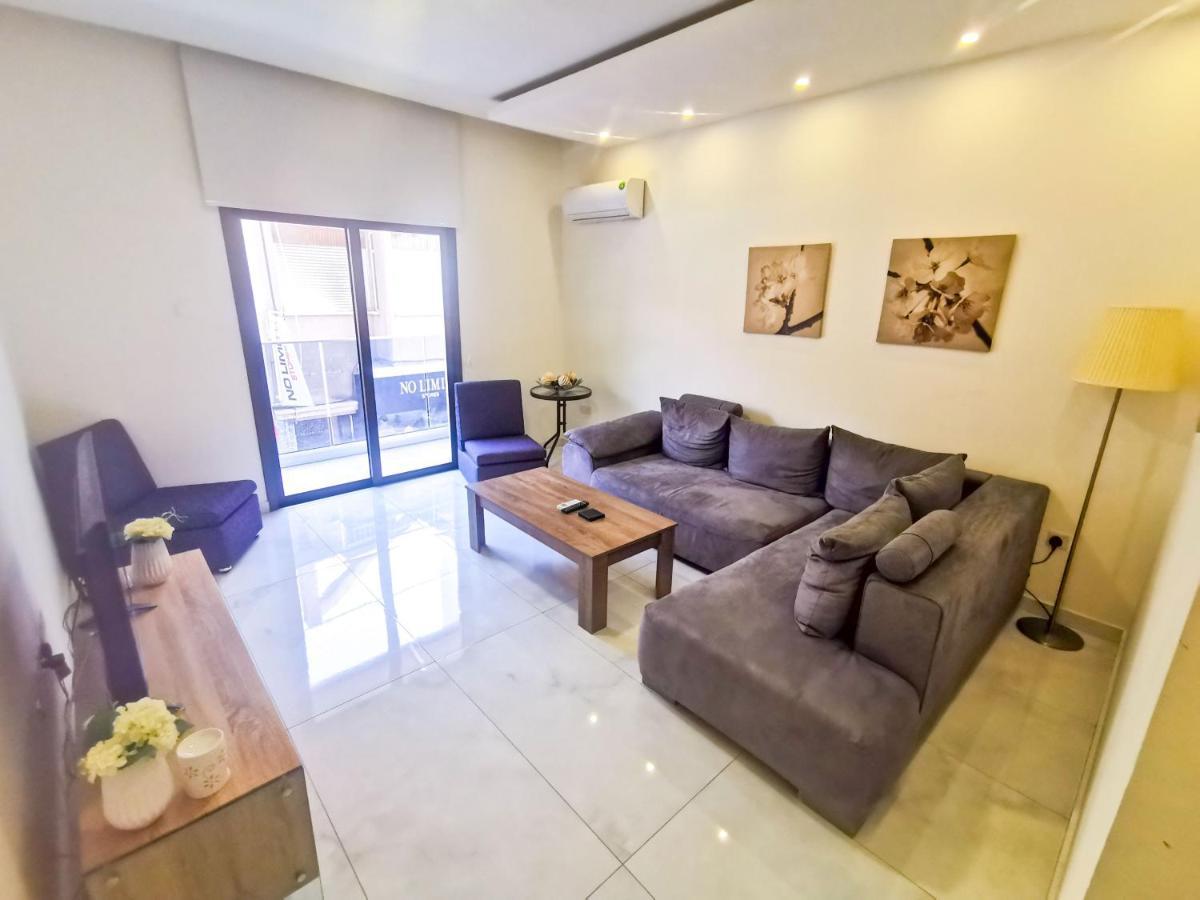 The White Pearl Apartment 라르나카 외부 사진